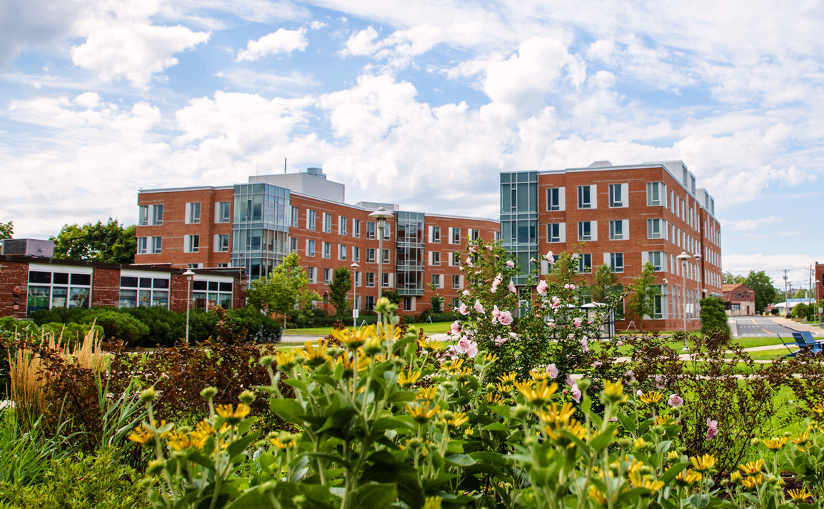 Spring at Salem State Central Campus