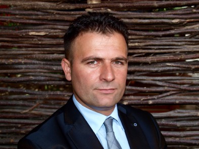 Dr. Jeton Kelmendi (Pristina, Kosovo)