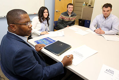 Psychology professor Michael Mobley leads a class