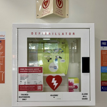 Naloxone AED