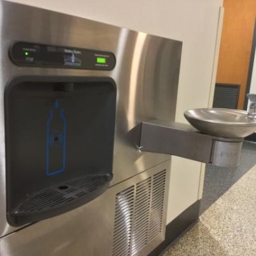 Water refill station in the Bertolon School of Business