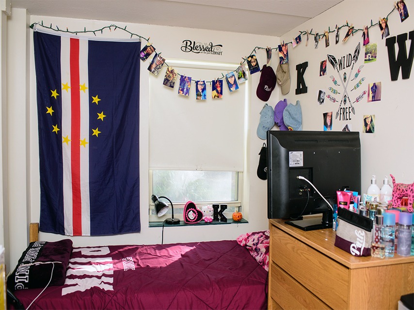Single bed in double room.