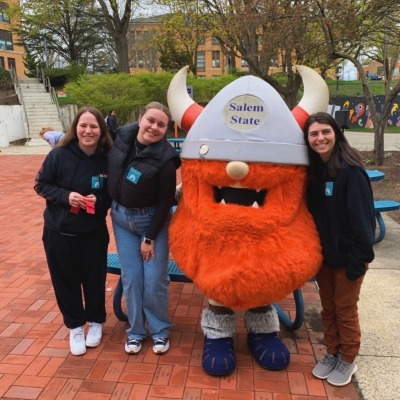Students with Superfan