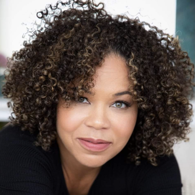 Eugenia Gibbons headshot
