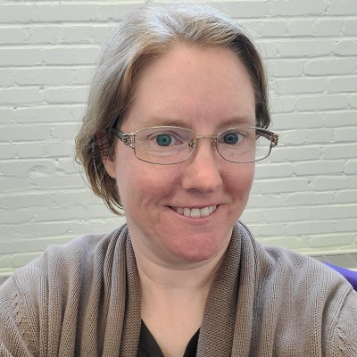 Stacy Kilb headshot