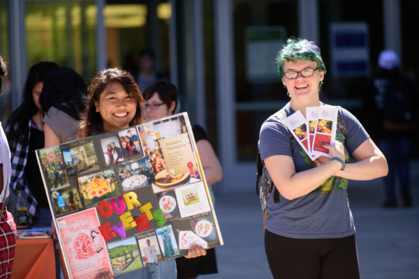 Students at involvement fair