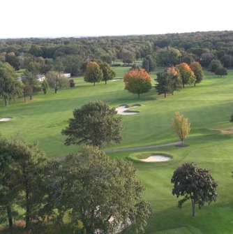 Olde Salem Greens plays host to Campus Life and Recreation golf outings.