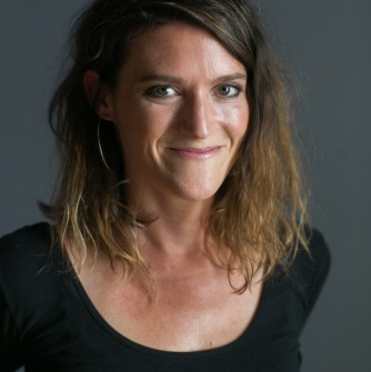 Lulu Miller headshot