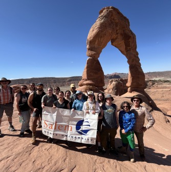 at the Delicate Arch (Arches NP), which is on Utah license plates